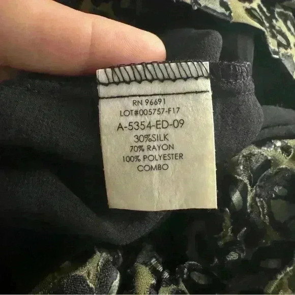 NWT Analili Women’s S Tunic Silk Blend Animal Print Cold Shoulder Long Sleeve - Picture 9 of 11